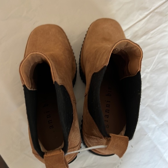 Gianni Bini Ryker Suede Lug Sole Platform Booties. - Picture 6 of 7